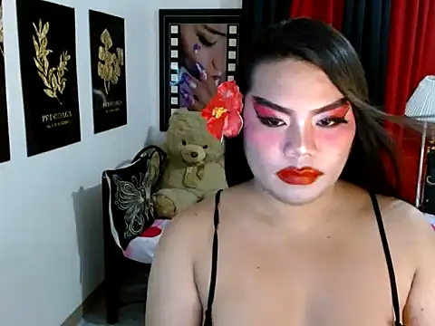 TSbrianaHugeCock Adlı Modelin Canlı XXX Sohbeti