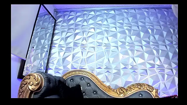 Kitty_Tits' Webcam Show