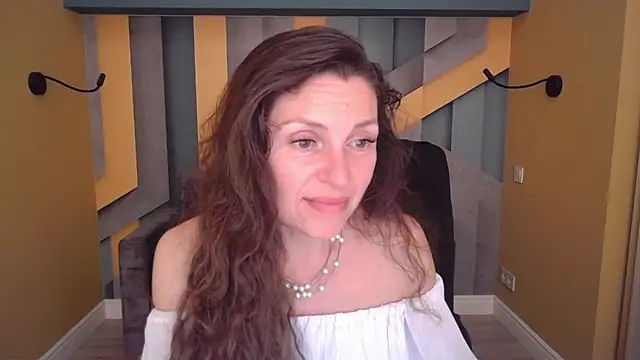 Chat +18 de EllaLong ao vivo