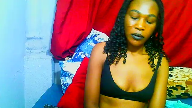 freaky_naughty Chat XXX in diretta