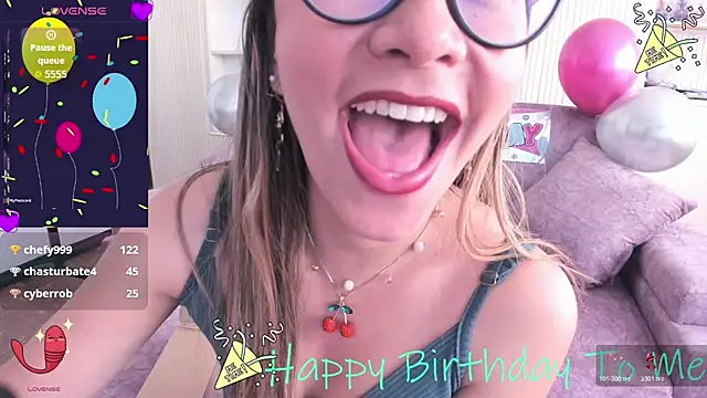 Chat XXX en directo de VelvetMouth_