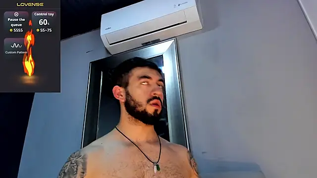 XXX chat uživo modela MarkWalker__