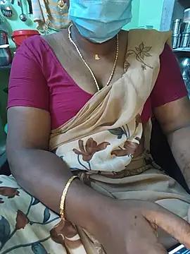 XXX chat uživo modela Tamilselviroja-