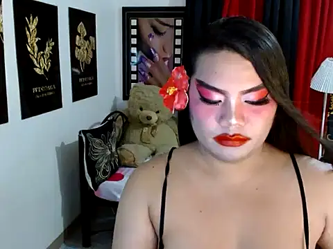TSbrianaHugeCock Chat XXX in diretta
