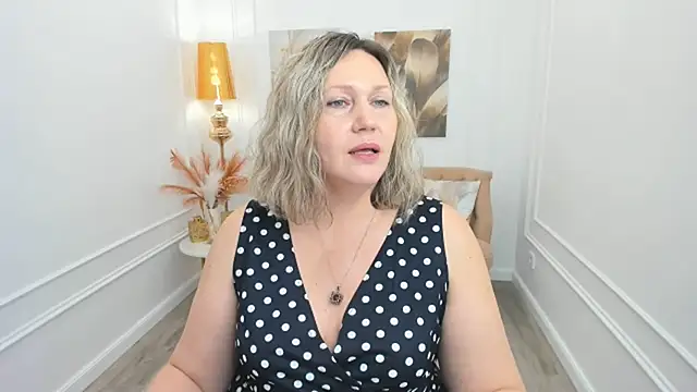 NinaStarle Chat XXX live