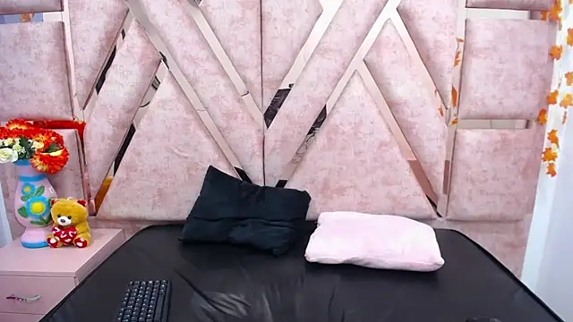 CataleyaLars20 Chat XXX live