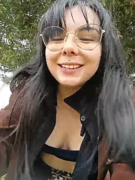 Yulska Adlı Modelin Canlı XXX Sohbeti