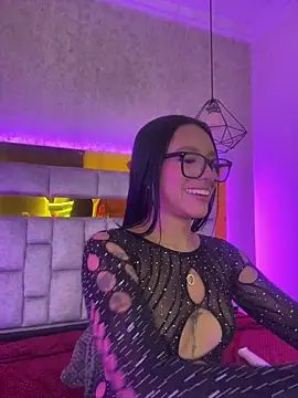 miiaboss_ Adlı Modelin Canlı XXX Sohbeti