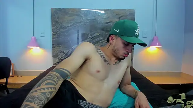 James-06 Chat XXX live