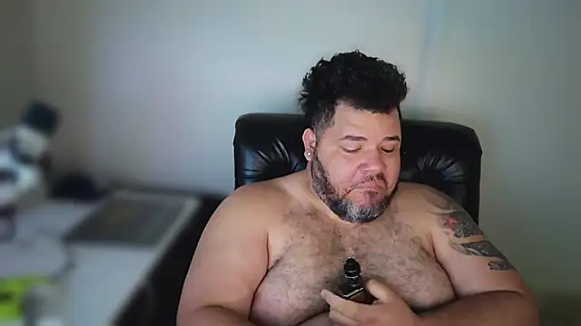 Show de HotDominicanCum na webcam