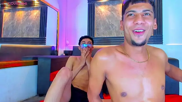 Chat +18 de Yeff_26 ao vivo