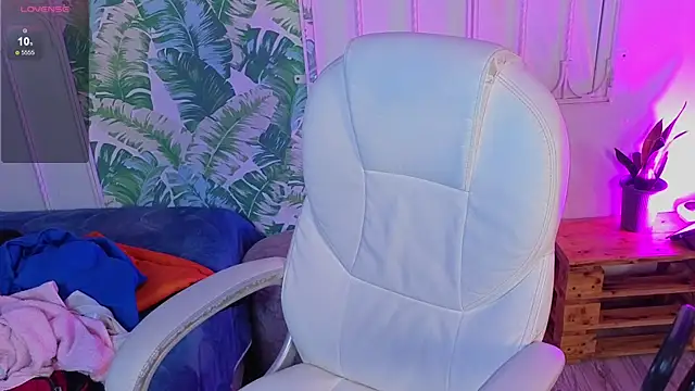 _sharlotte777 élő XXX-chatje