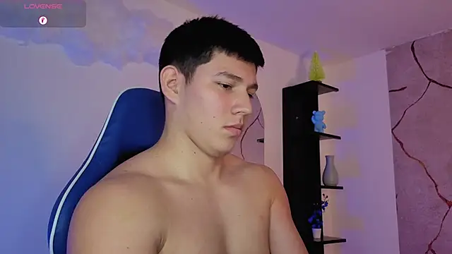 JamesCr_ Live XXX-chat