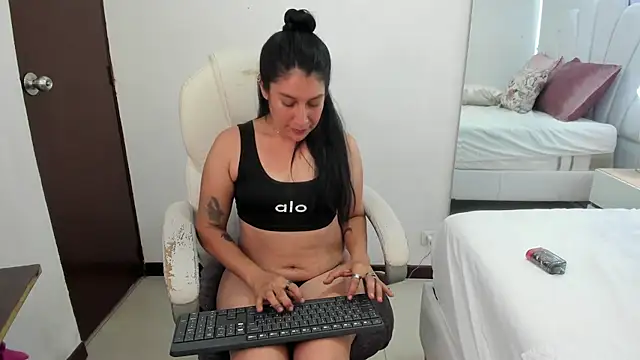 Czat XXX na żywo – ana_joyas