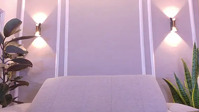 isa_kissn Live XXX chat