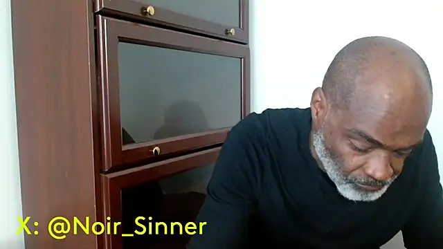 sinnernoir Adlı Modelin Canlı XXX Sohbeti