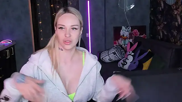 Blckmirrorr's Live XXX Chat