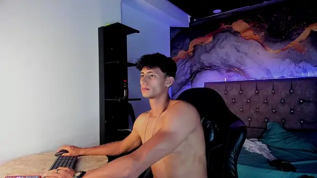MaxiimoRomano_ Show Webcam