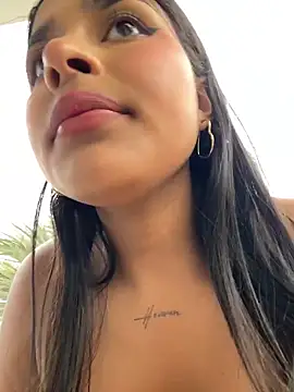 Mariangel_11 Adlı Modelin Canlı XXX Sohbeti
