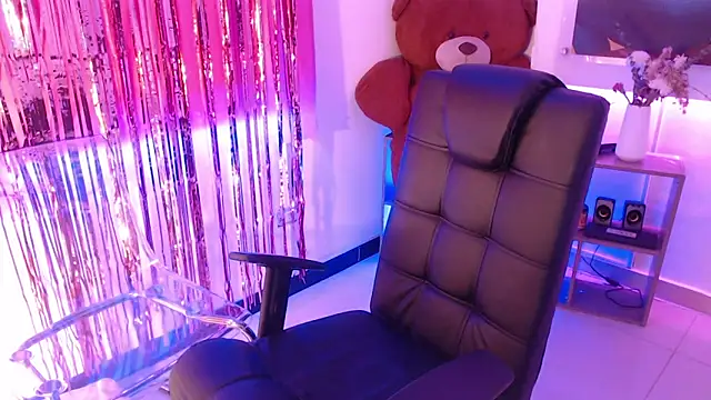 mere_in_redd Chat XXX in diretta