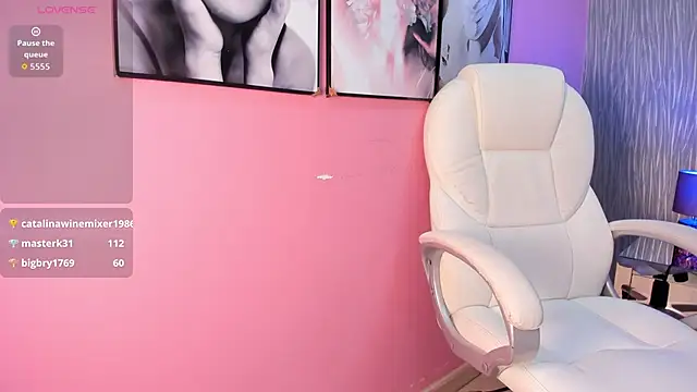 دردشة Emily_Flame الجنسية المباشرة