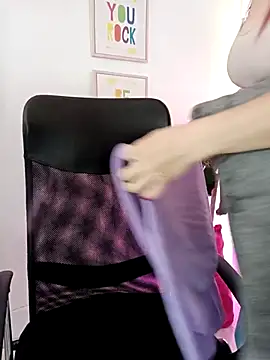 kim7_ élő XXX-chatje