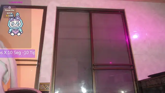 Sally23_'s Live XXX Chat