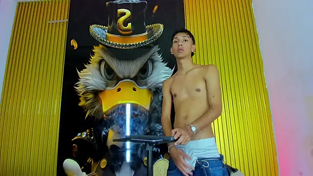 عرض كام Guys_Latino_Hot