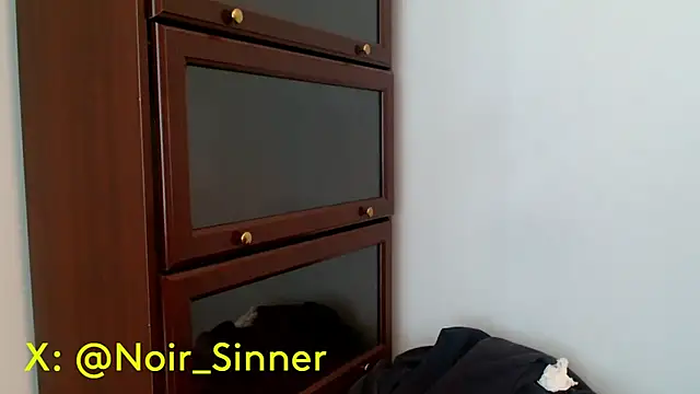 sinnernoir's Live XXX Chat