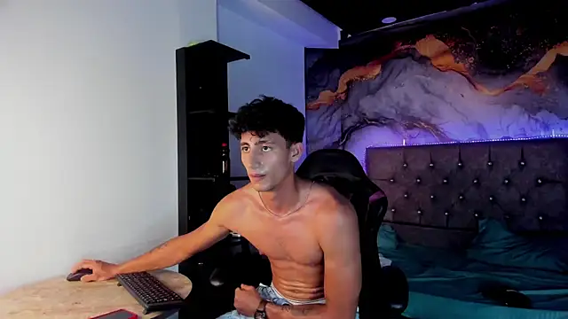 MaxiimoRomano_ Show Webcam