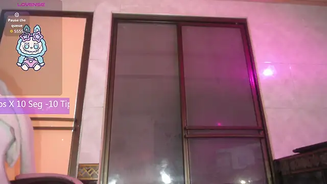 Sally23_ 现场XXX聊天
