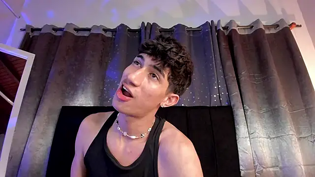 XXX chat uživo modela NovaaWheler