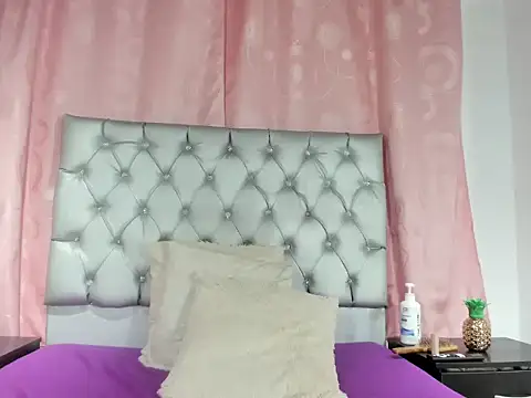 Živý XXX chat emily_atenea