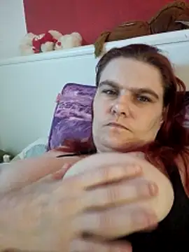 ReadHeardWifee's Live XXX Chat