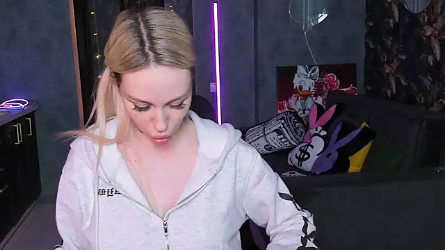 Blckmirrorr Live XXX-Chat