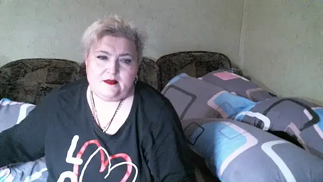 Lana555 লাইভ XXX চ্যাট