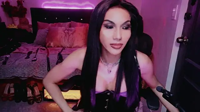 JadeScarlet_LoveLace Show in webcam