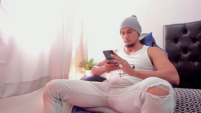 doublefun24 élő XXX-chatje