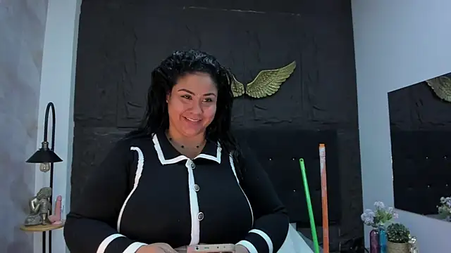 MillaGrey Adlı Modelin Canlı XXX Sohbeti