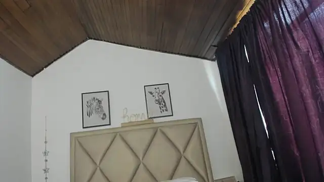 Živý XXX chat MonyCassius