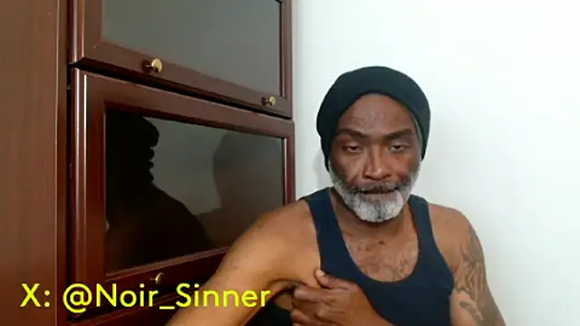 Chat XXX en directo de sinnernoir