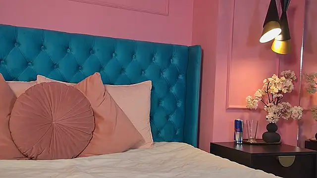 Roxy_Wilde 라이브 XXX 채팅