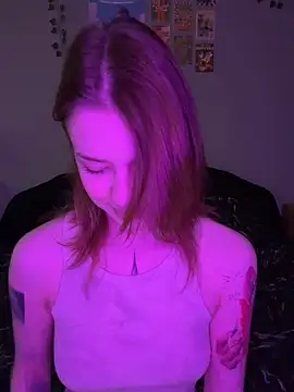 Chat +18 de VelvetBlossom ao vivo