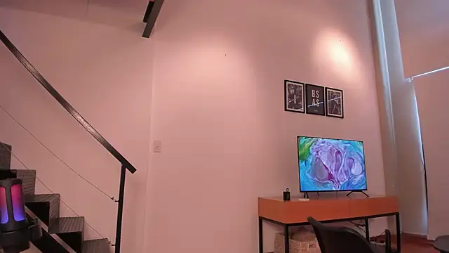 Mira_Lite Adlı Modelin Canlı XXX Sohbeti
