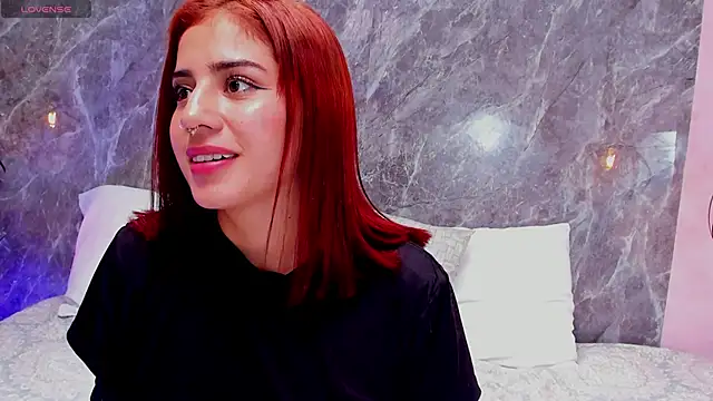 NatalieRivers: διαδικτυακό σόου στην κάμερα