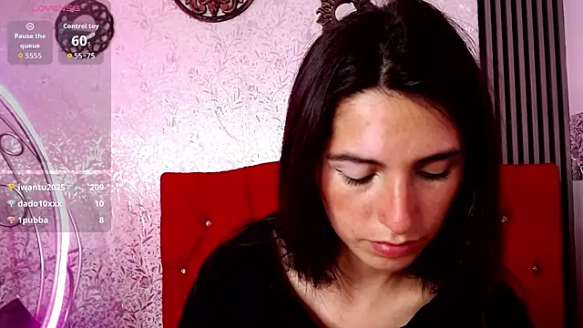 MiaVelasquez01's Live XXX Chat