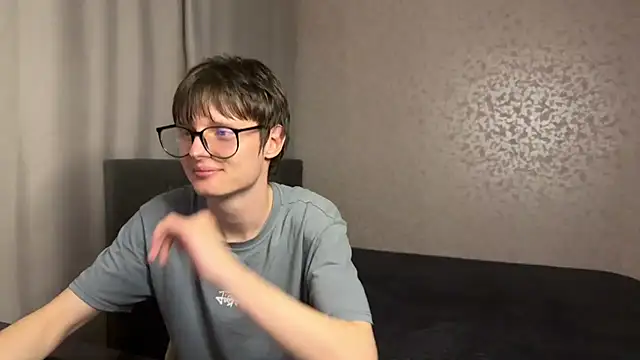 dalvos élő XXX-chatje