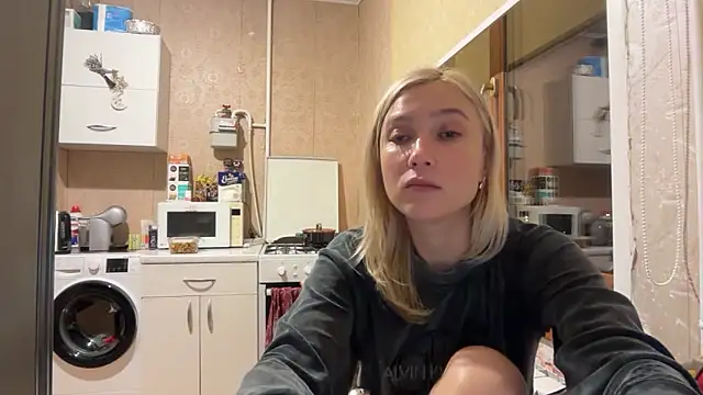 Show modela AngelJeni na web-kameri