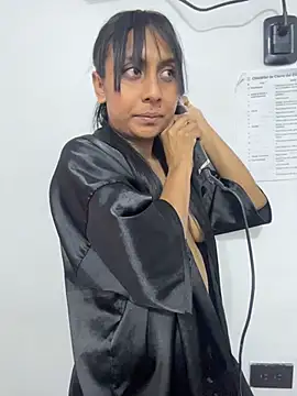 MELIZ_QUEEN's Live XXX Chat