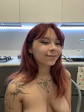 YumiLux Chat XXX live